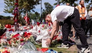 ️ 爱德华兹、罗伯逊、斯洛特到安菲尔德为若塔和席尔瓦献花