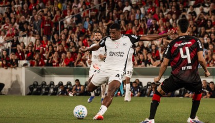 APP下载-迪马济奥：安德烈赴AC米兰的交易陷入停滞，科林蒂安主席仍在考虑