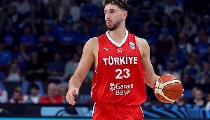 申京单场至少20分15篮板5助攻 欧锦赛近30年来第二人！